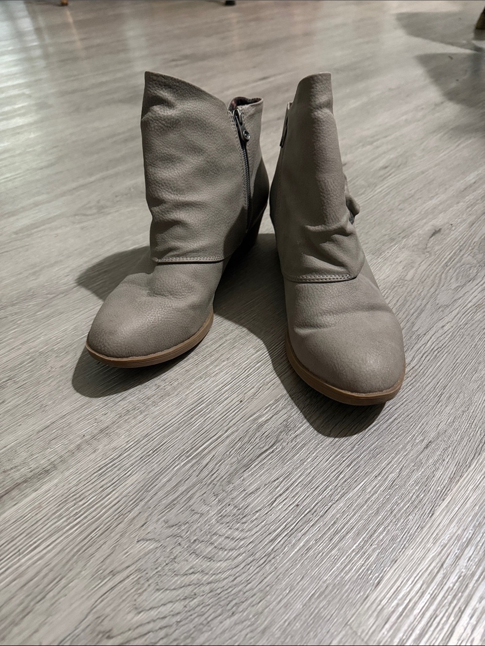 Blowfish  Taupe Ankle Boots - Sleek Zip Closure  Sz 10 EUC
